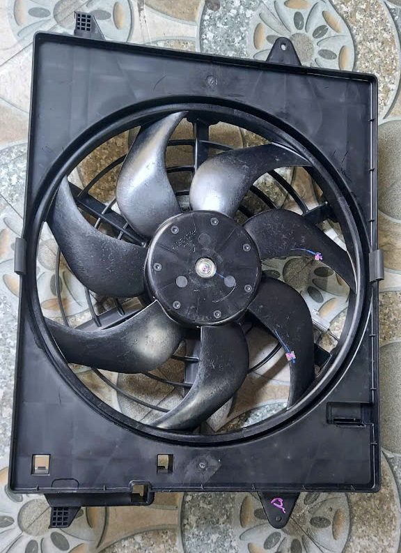 Quạt điện Q7